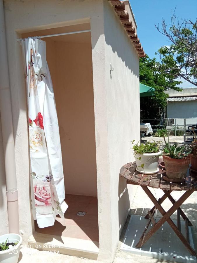 Maison Lido Silvana Пулзано Екстериор снимка